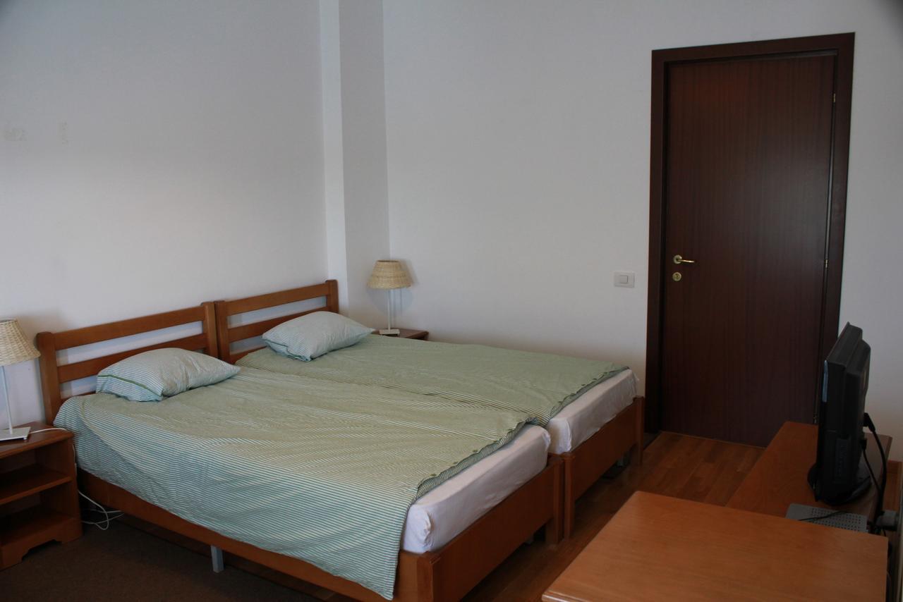 מלון Lunca  Casa Pescarilor מראה חיצוני תמונה